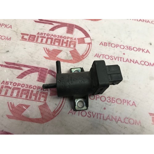 Клапан управления рециркуляцией отходящих газов Renault Trafic III 1.6DCI 2014-2021 8200762162